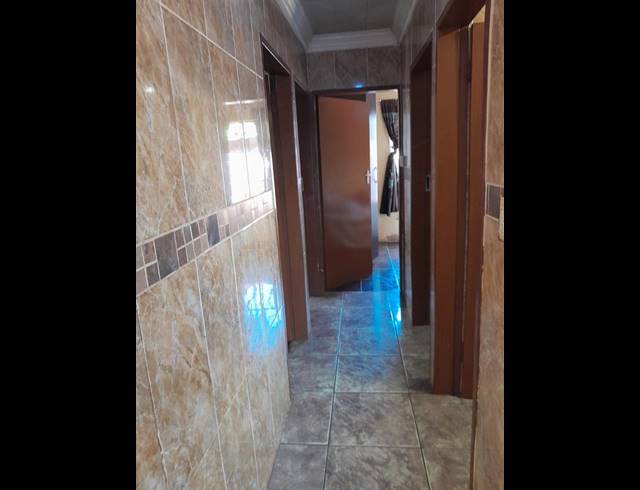 3 BEDROOM HOUSE FOR SALE IN SOSHANGUVE EAST